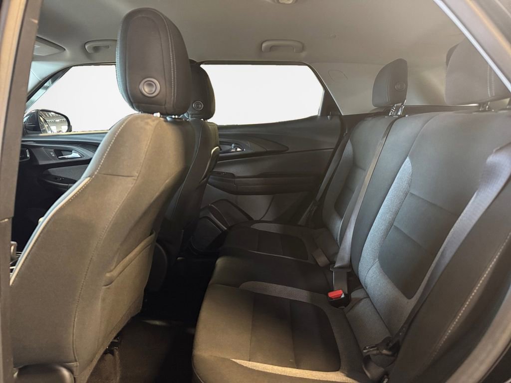 Used 2023 Chevrolet TrailBlazer LT w/ Convenience Package image 24