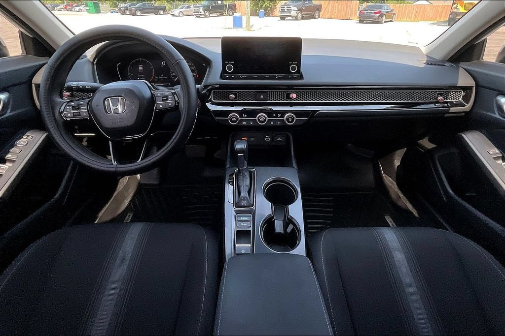 Used 2024 Honda Civic LX image 5
