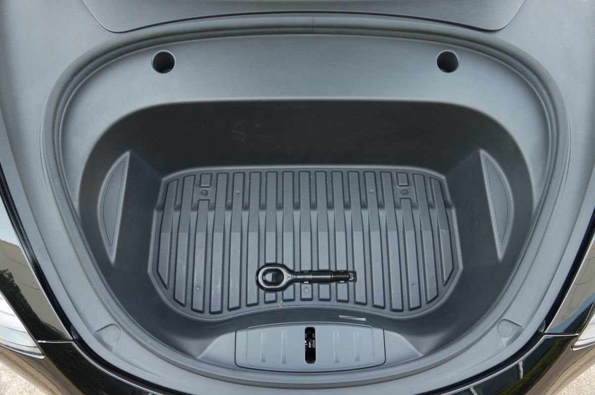 Used 2023 Tesla Model 3 Standard Range RWD image 37
