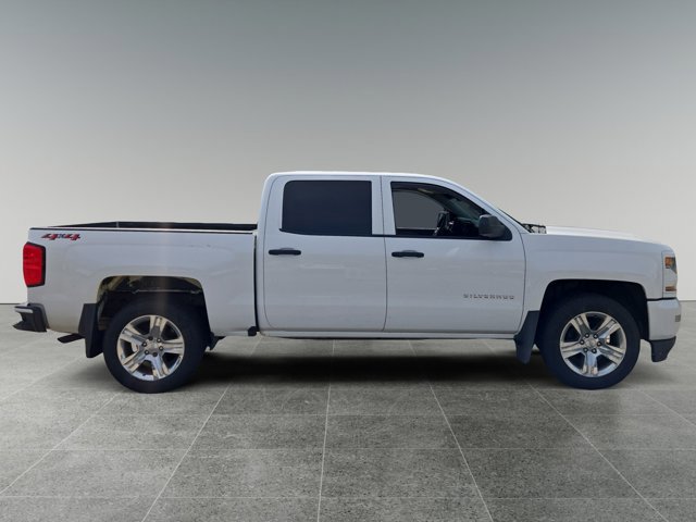 Used 2018 Chevrolet Silverado 1500 Custom w/ Custom Value Package AWD/4WD image 6