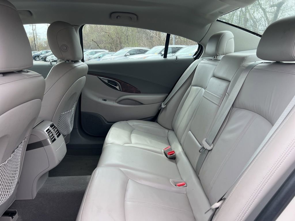 Used 2013 Buick LaCrosse Leather w/ Driver Confidence Package FWD image 3