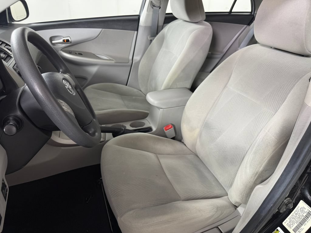 Used 2012 Toyota Corolla LE FWD image 11