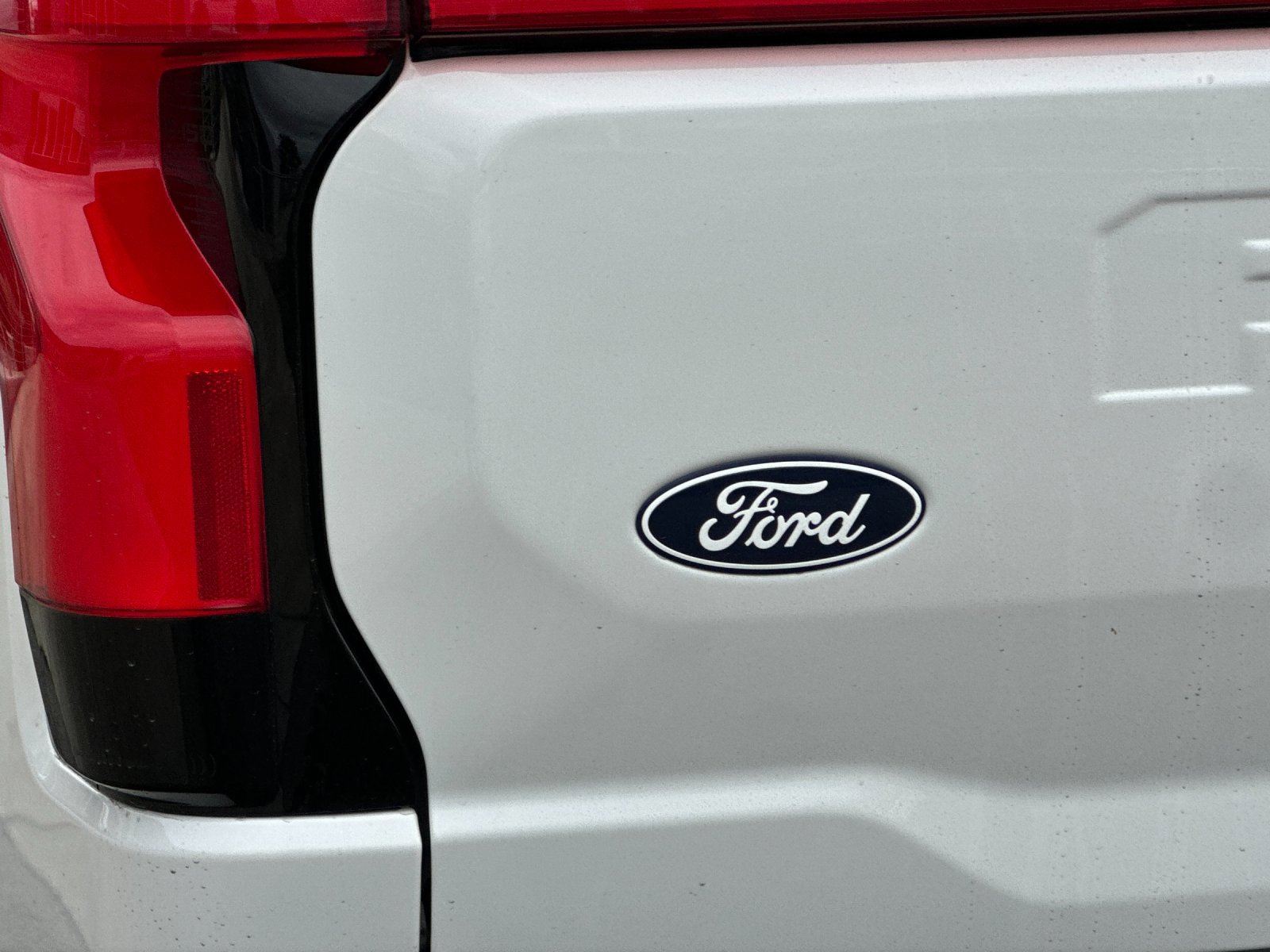 Certified 2024 Ford F150 Lightning Platinum image 27