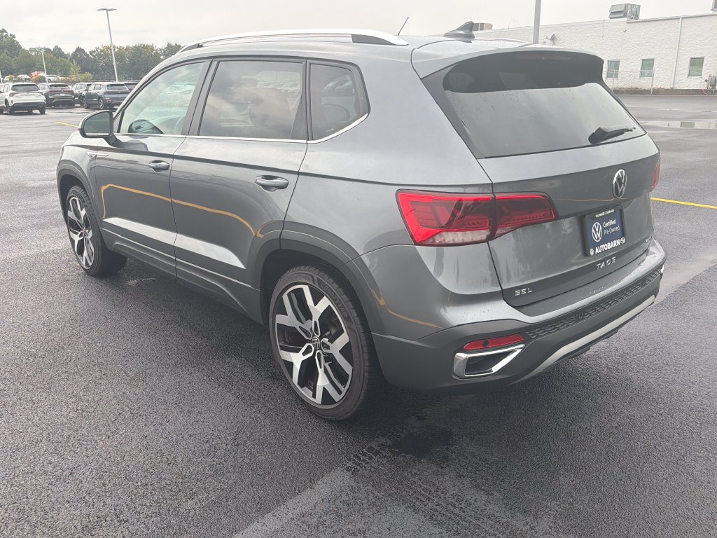 Certified 2022 Volkswagen Taos SEL AWD/4WD image 4