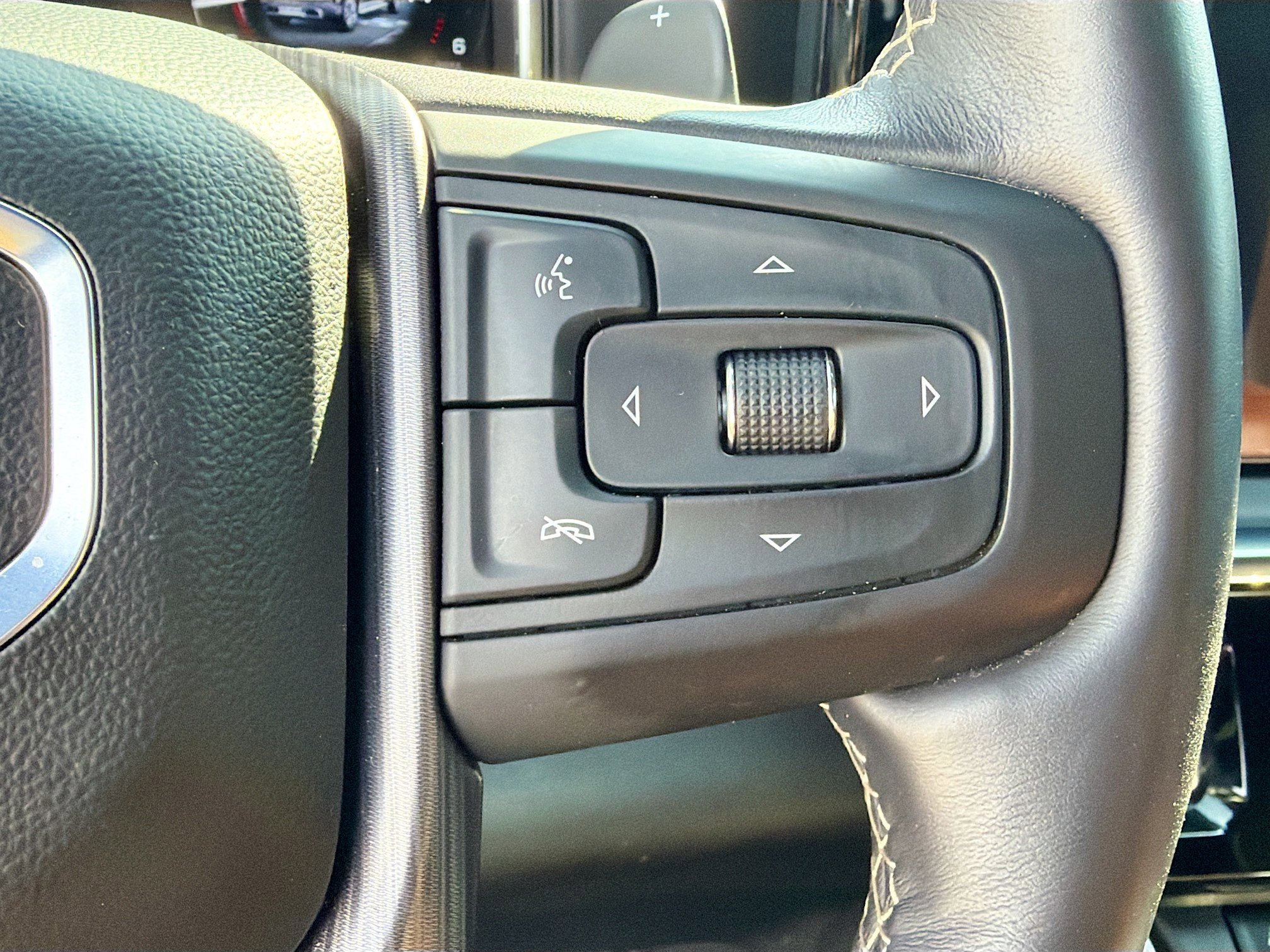 Used 2025 GMC Sierra 1500 Denali Ultimate image 38