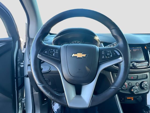 Used 2022 Chevrolet Trax LT w/ Driver Confidence Package AWD/4WD image 11