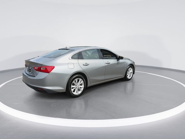 Used 2025 Chevrolet Malibu LT FWD image 8