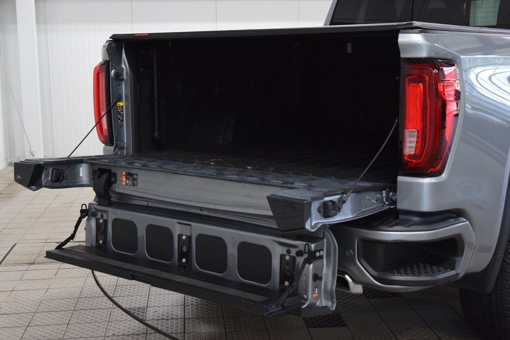 Used 2023 GMC Sierra 1500 AT4 w/ Technology Package AWD/4WD image 24