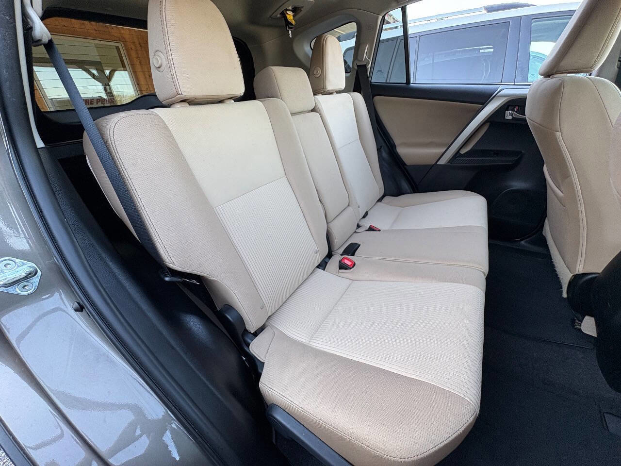 Used 2015 Toyota RAV4 XLE image 26