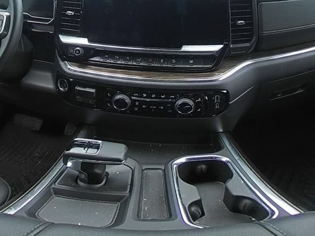 Used 2024 Chevrolet Silverado 1500 LT Trail Boss w/ LT Trail Boss Premium Package AWD/4WD image 24