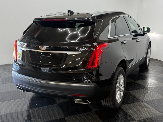 Used 2025 Cadillac XT5 Luxury w/ LPO, Floor Liner Package FWD image 10