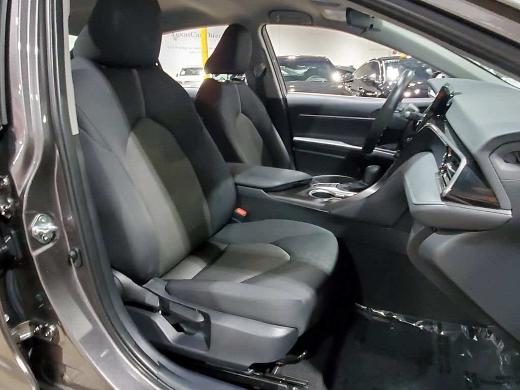 Used 2024 Toyota Camry LE FWD image 14