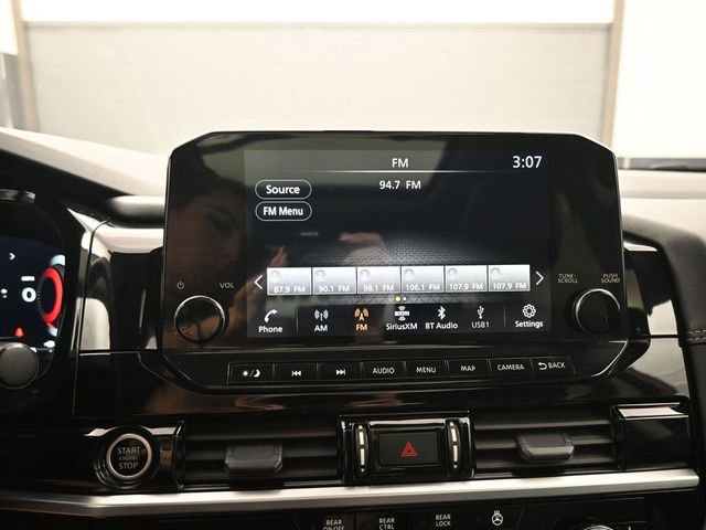 Used 2024 Nissan Pathfinder Platinum w/ Cargo Package image 19