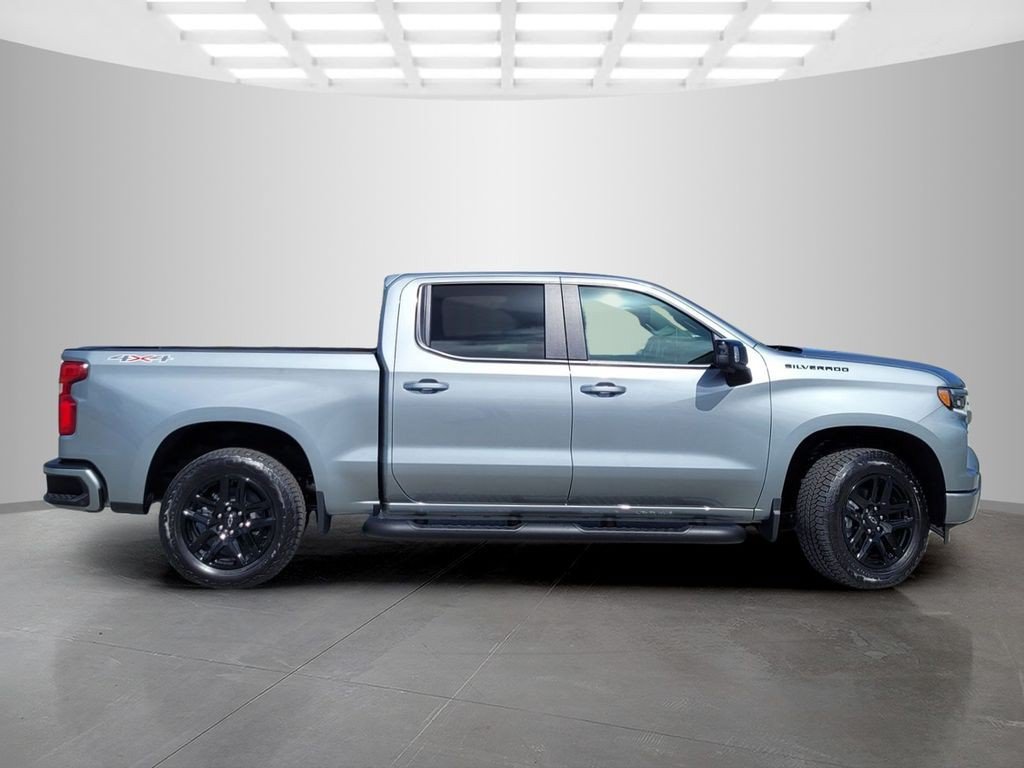New 2026 Chevrolet Silverado 1500 RST w/ Rally Edition AWD/4WD image 3