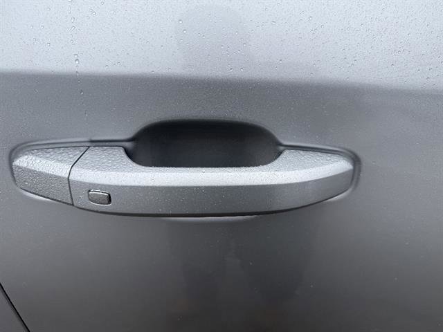 Used 2020 Chevrolet Silverado 1500 LT w/ All-Star Edition image 13