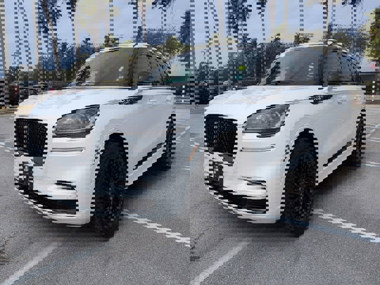 Certified 2024 Lincoln Aviator Reserve w/ Equipment Group 201A image 8