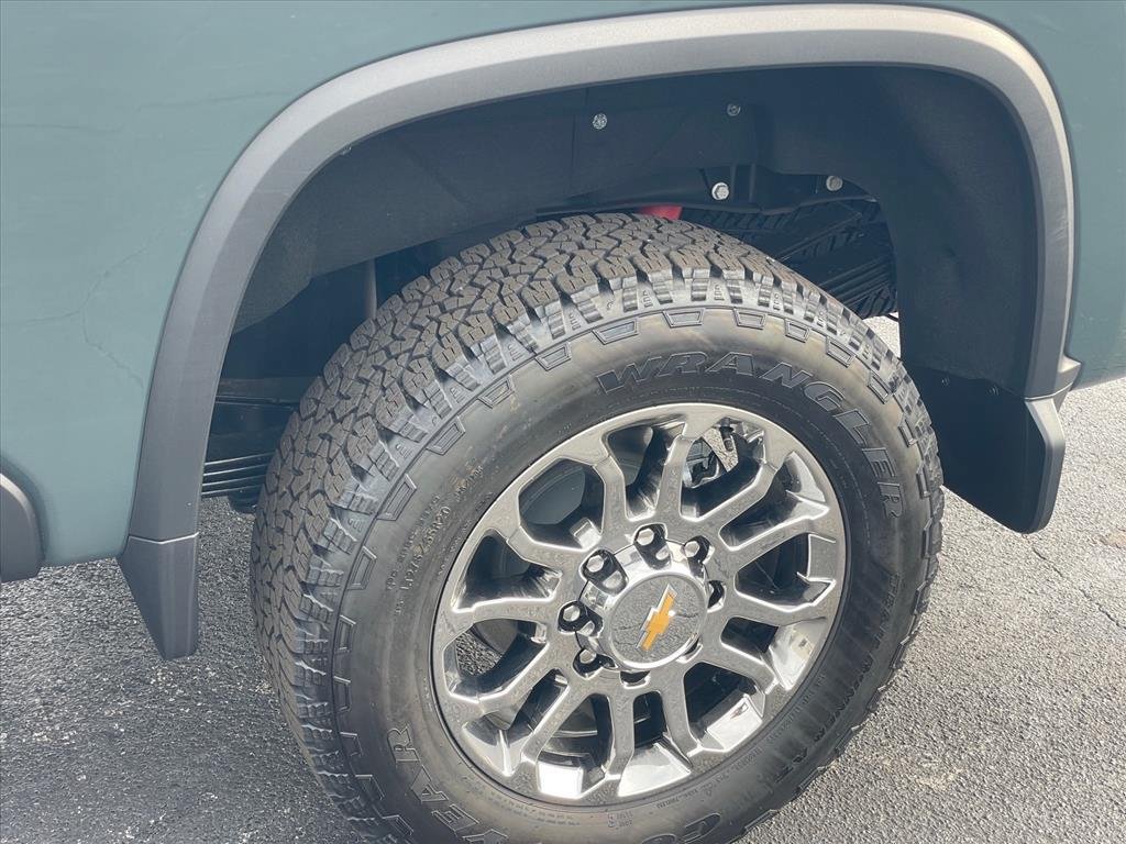 New 2026 Chevrolet Silverado 2500 LTZ w/ LTZ Premium Package AWD/4WD image 28