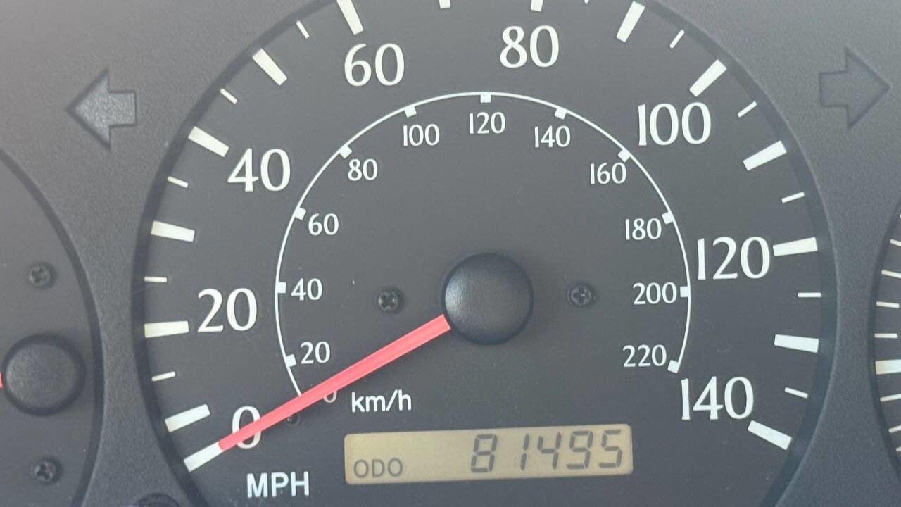 Used 2001 Toyota Solara SE image 13