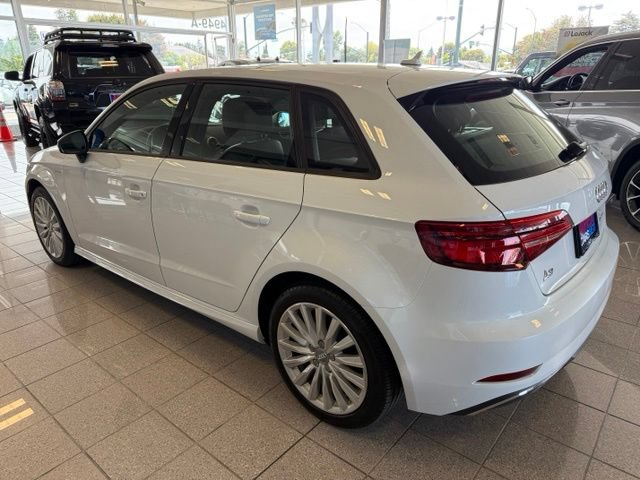 Used 2018 Audi A3 e-tron Premium FWD image 7