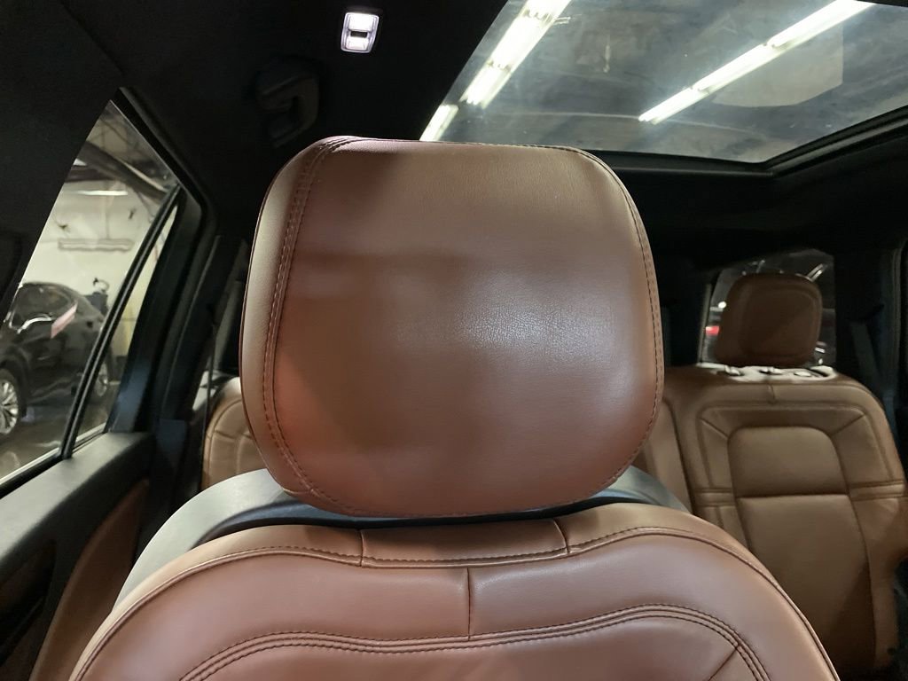Used 2020 Lincoln Aviator Reserve w/ Equipment Group 201A AWD/4WD image 36