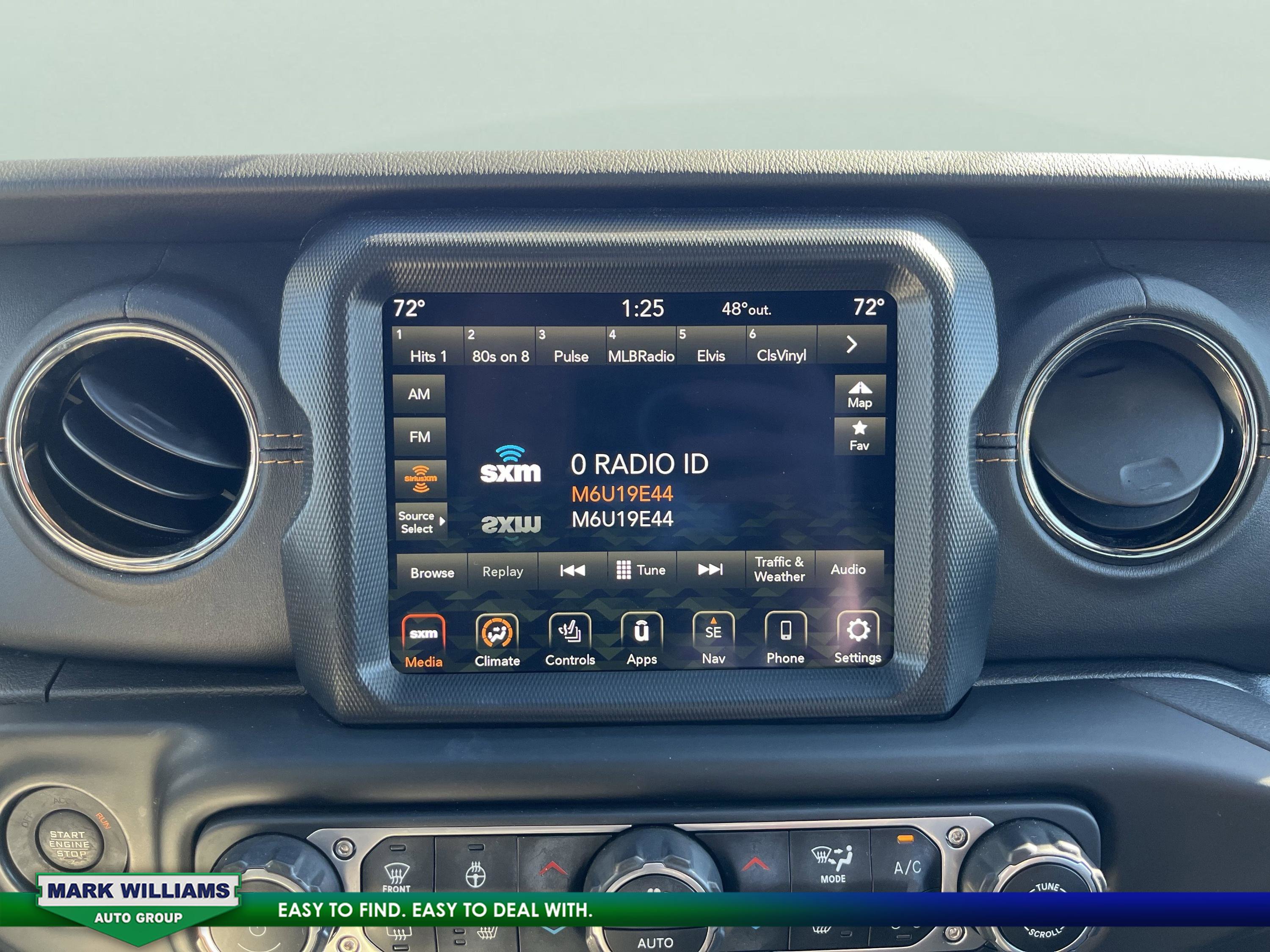 Used 2023 Jeep Wrangler Unlimited Sahara image 19