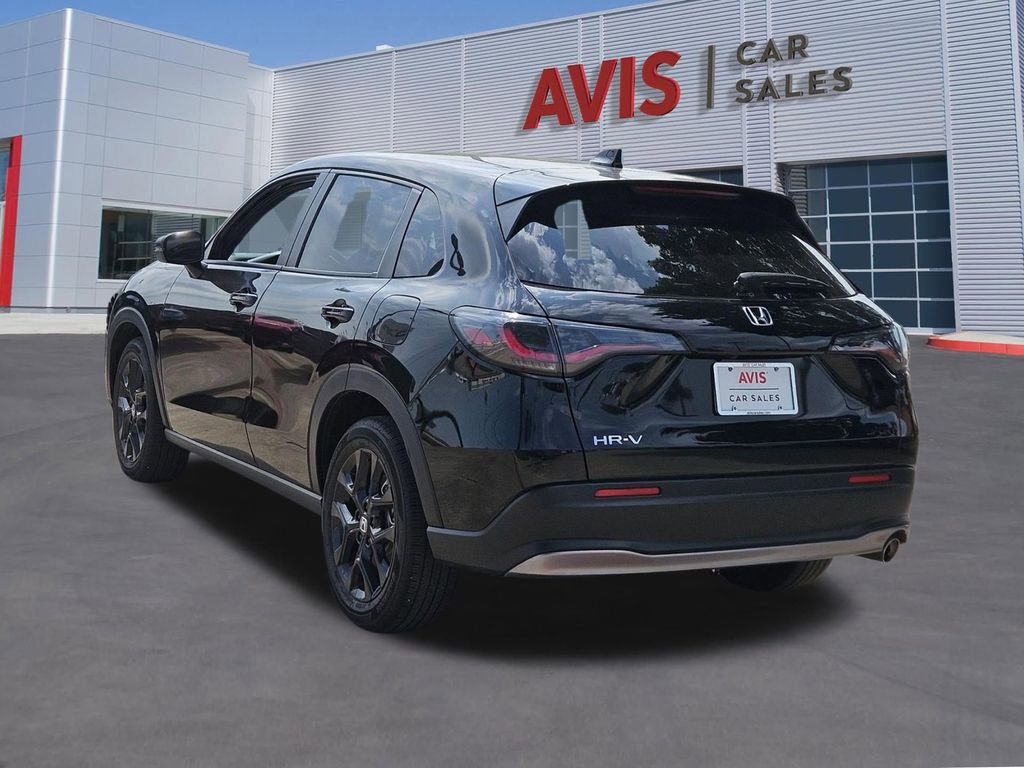 Used 2025 Honda HR-V Sport image 3