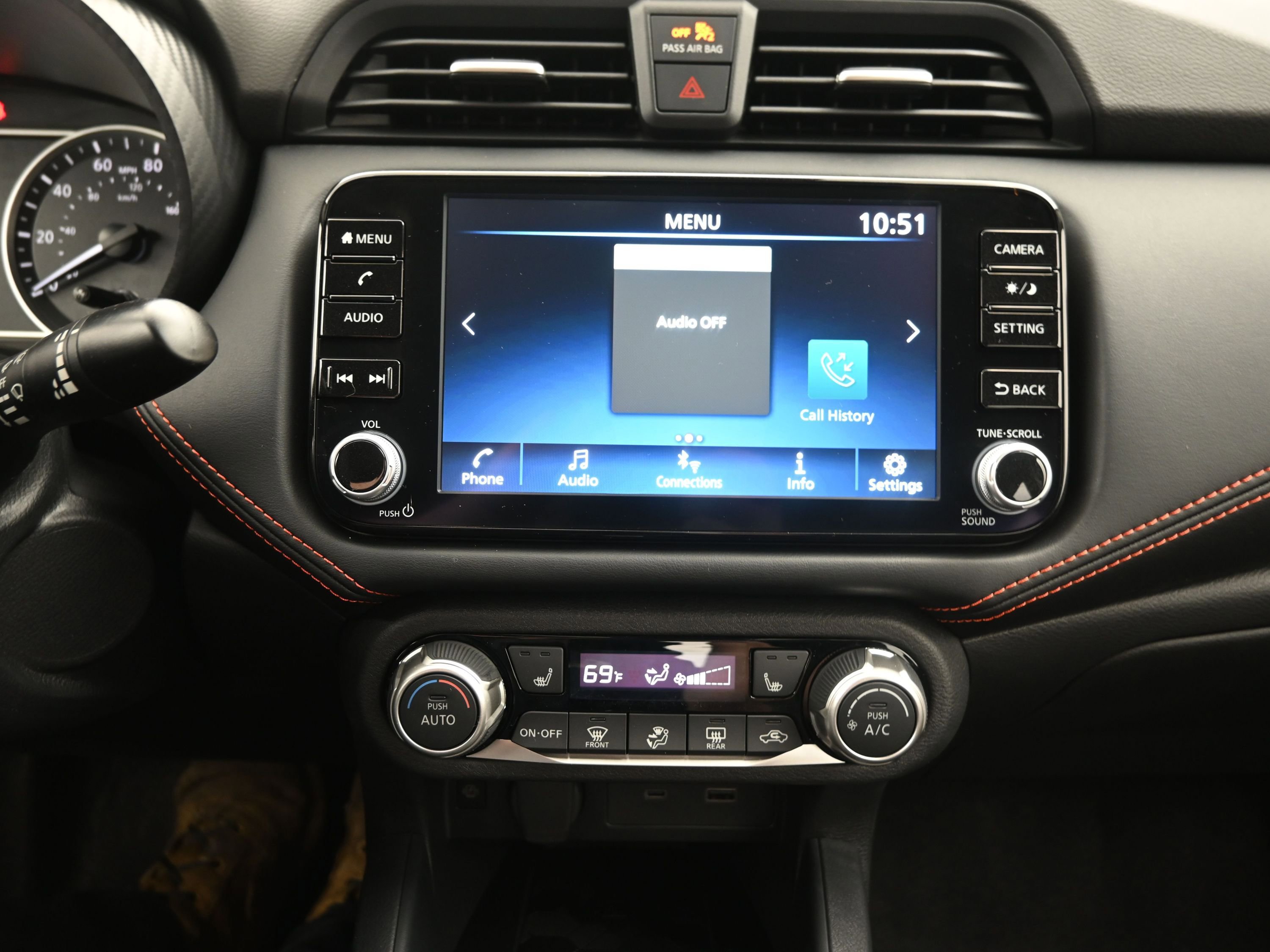 New 2025 Nissan Versa SR image 15