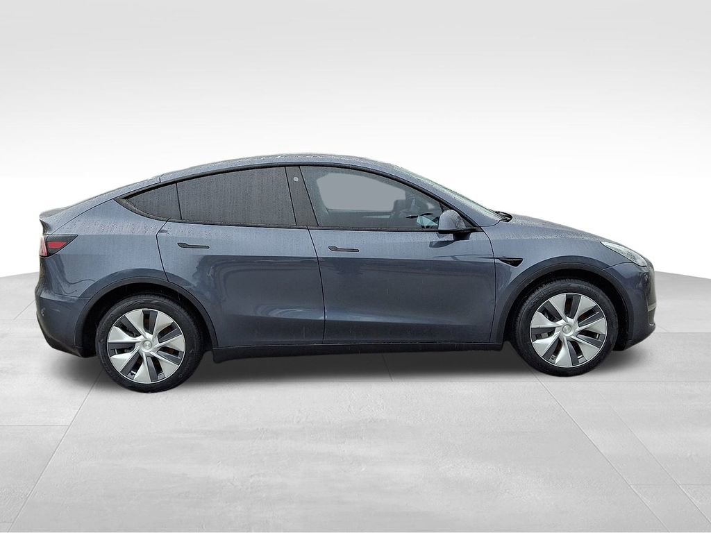 Used 2023 Tesla Model Y Long Range image 7