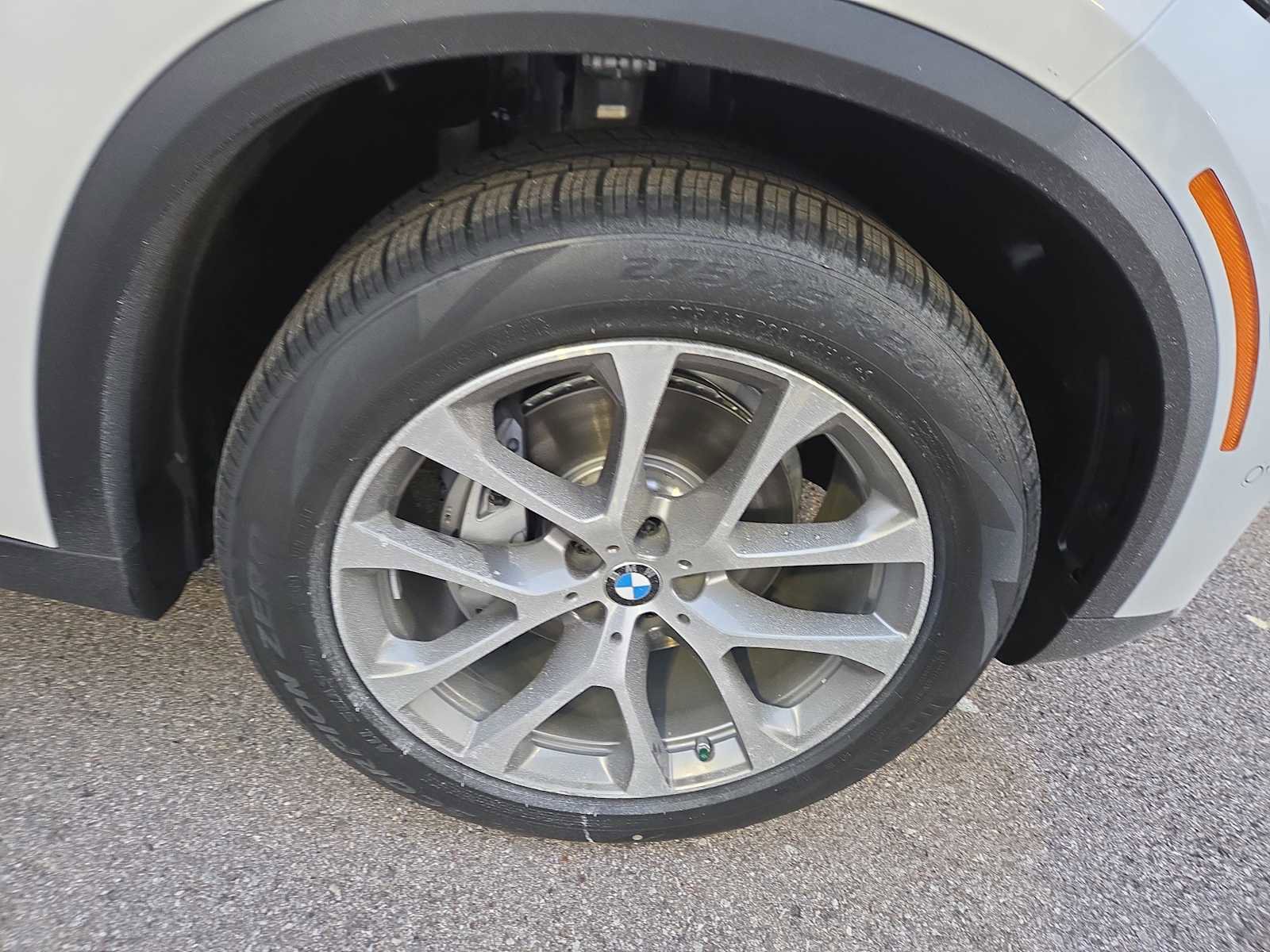 New 2026 BMW X5 xDrive40i image 2