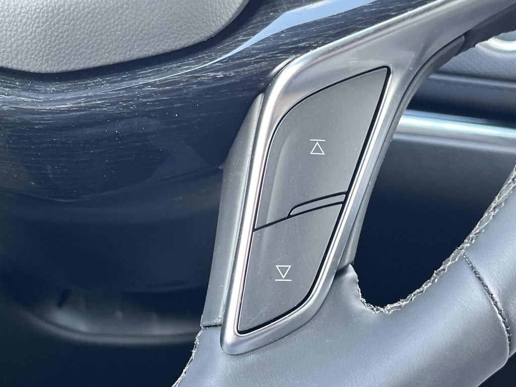 New 2026 Cadillac XT5 Premium Luxury w/ Driver Assist Package FWD image 32