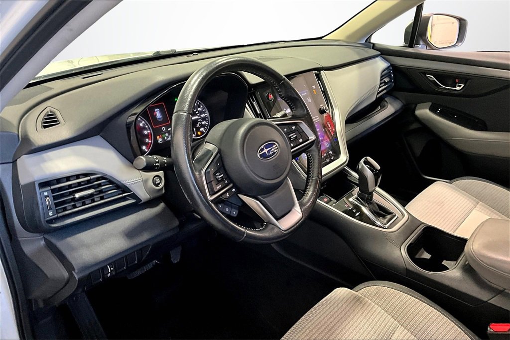 Used 2022 Subaru Outback Premium image 16