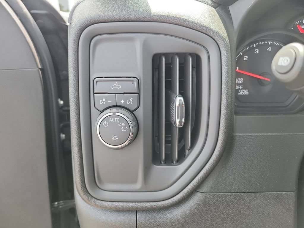 Certified 2026 Chevrolet Silverado 1500 Custom RWD image 23