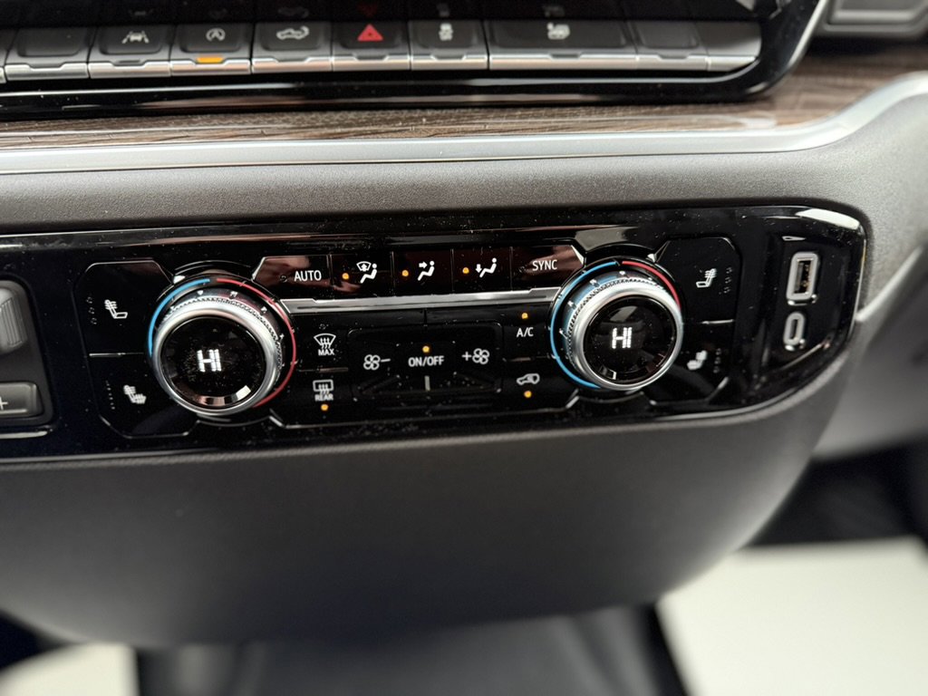 New 2026 GMC Sierra 1500 Elevation image 16