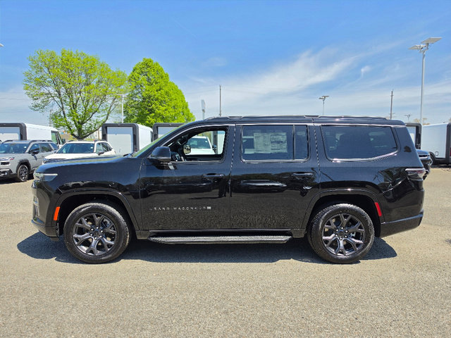 New 2026 Jeep Grand Wagoneer Limited w/ 8-Passenger Seating Package AWD/4WD image 9