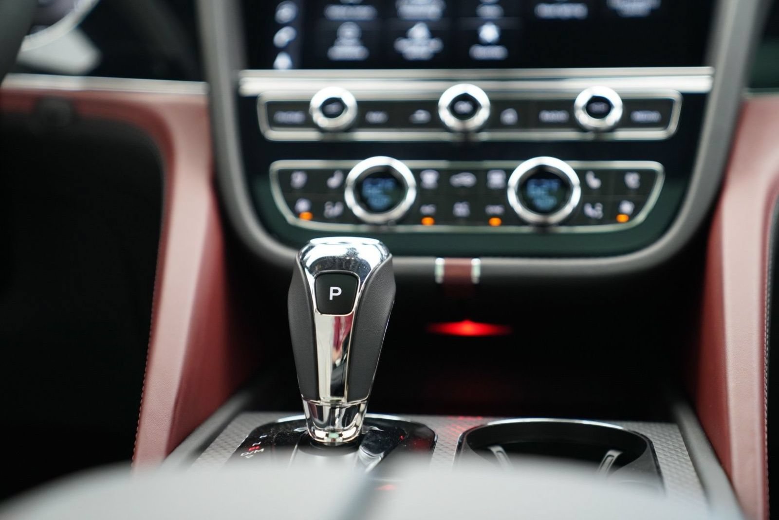 New 2026 Bentley Bentayga Extended Wheelbase AWD/4WD image 32