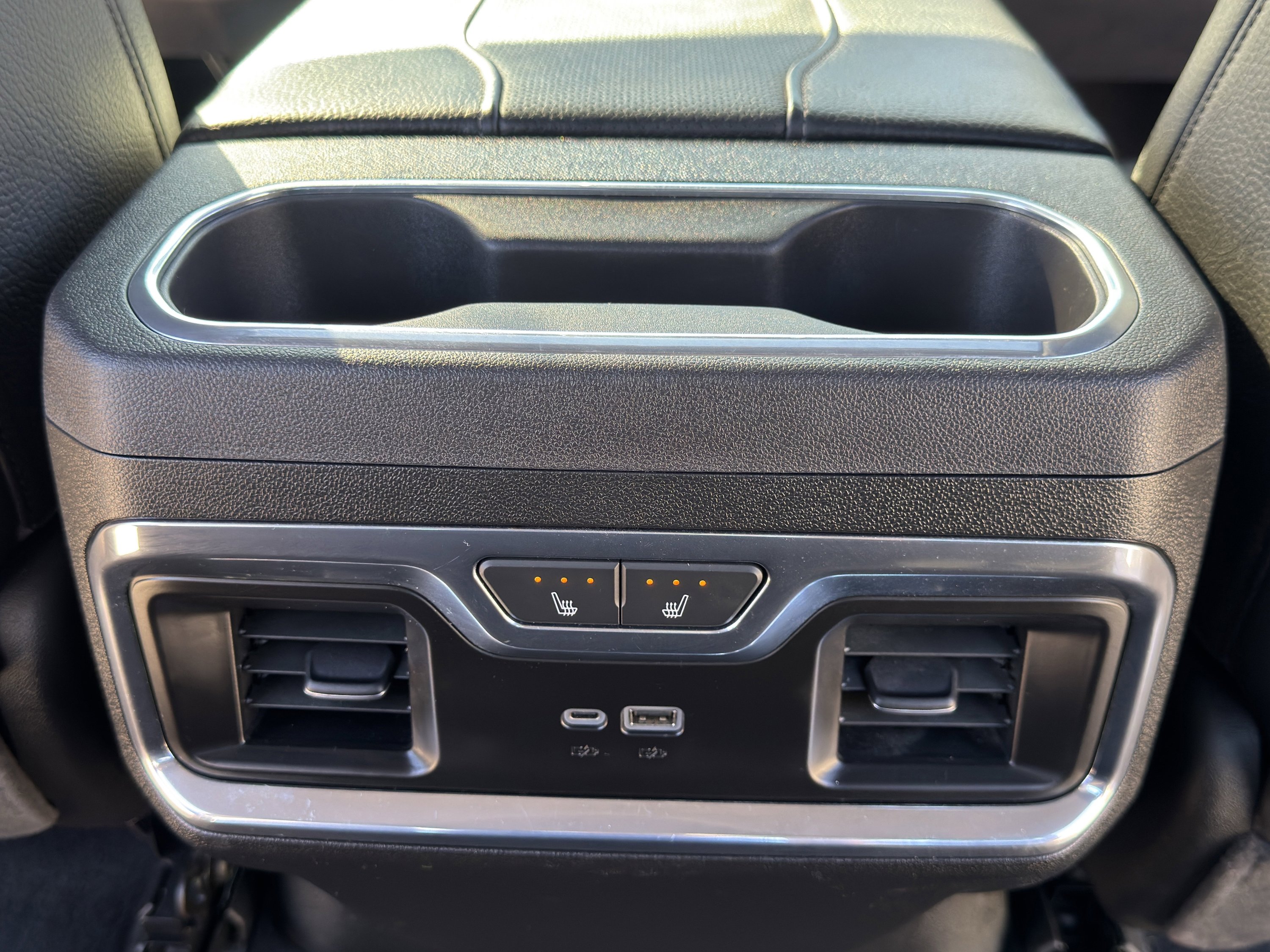 Used 2024 GMC Sierra 3500 Denali w/ Denali Reserve Package image 56