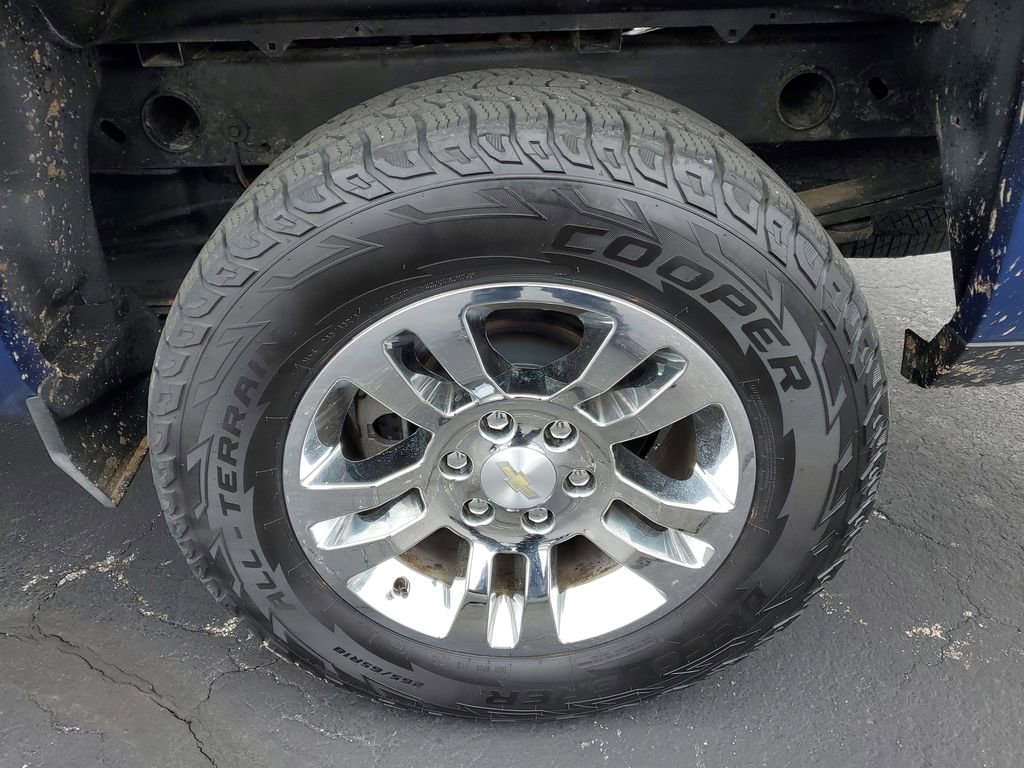 Used 2018 Chevrolet Silverado 1500 LT w/ LT Convenience Package AWD/4WD image 30