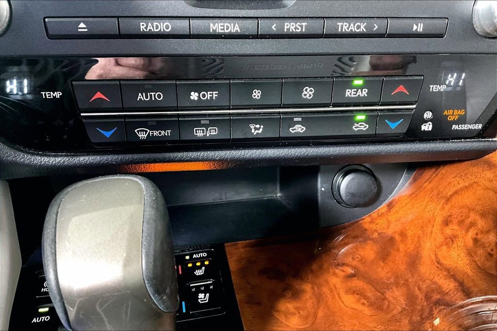 Used 2018 Lexus RX 350L FWD w/ Premium Package image 34