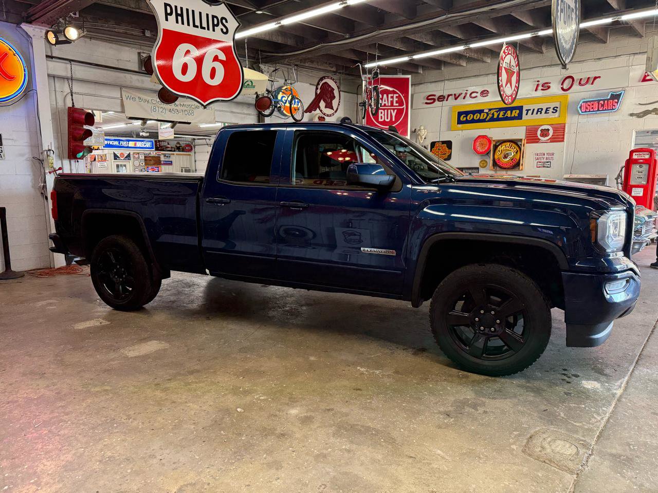 Used 2017 GMC Sierra 1500 SLE w/ SLE Value Package image 10