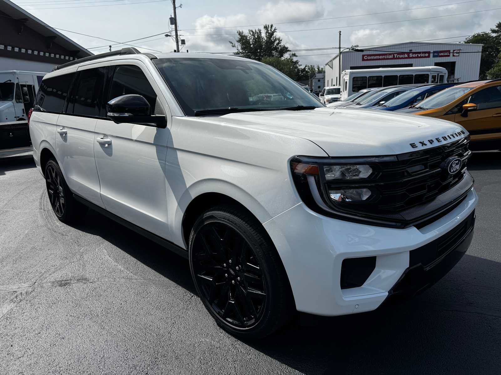 New 2027 Ford Expedition Max Platinum w/ Stealth Performance Package AWD/4WD image 12