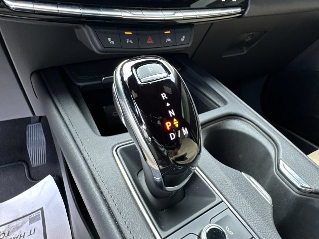 Certified 2024 Cadillac XT4 Luxury w/ Cold Weather Package FWD image 28