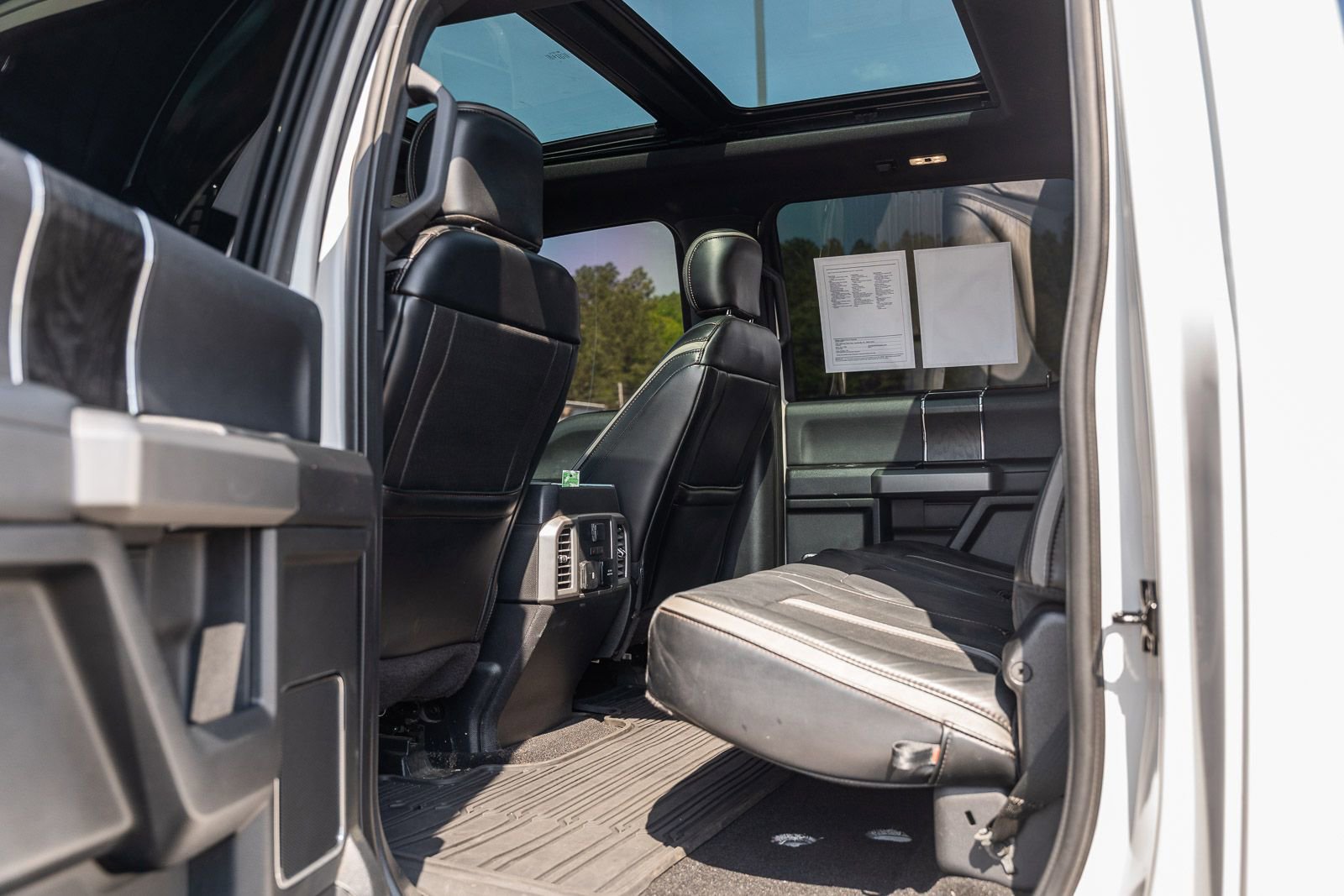 Used 2019 Ford F250 Platinum w/ Platinum Ultimate Package AWD/4WD image 17