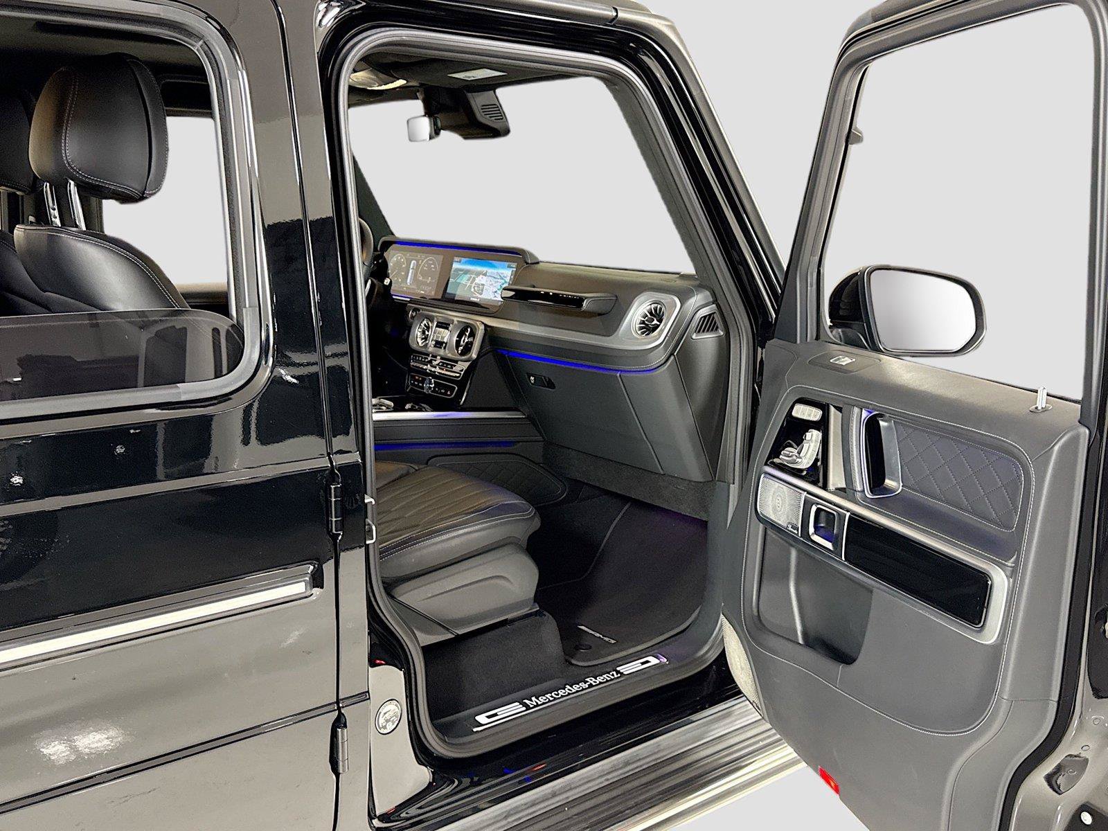 Used 2023 Mercedes-Benz G 550 image 33