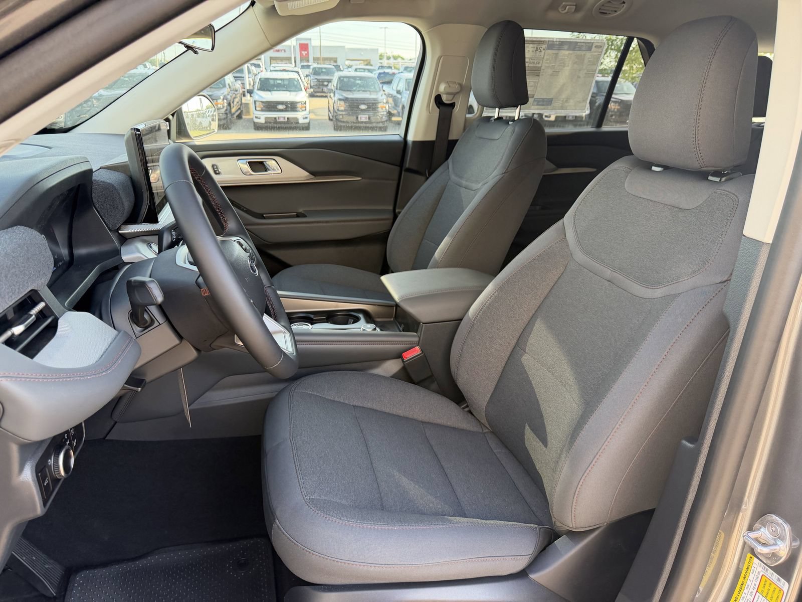 New 2026 Ford Explorer Active RWD image 22