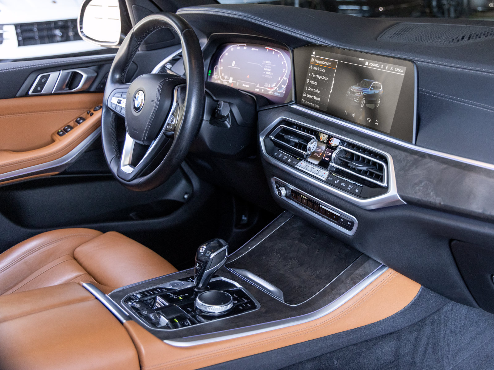 Used 2021 BMW X5 xDrive45e w/ Parking Assistance Package AWD/4WD image 63
