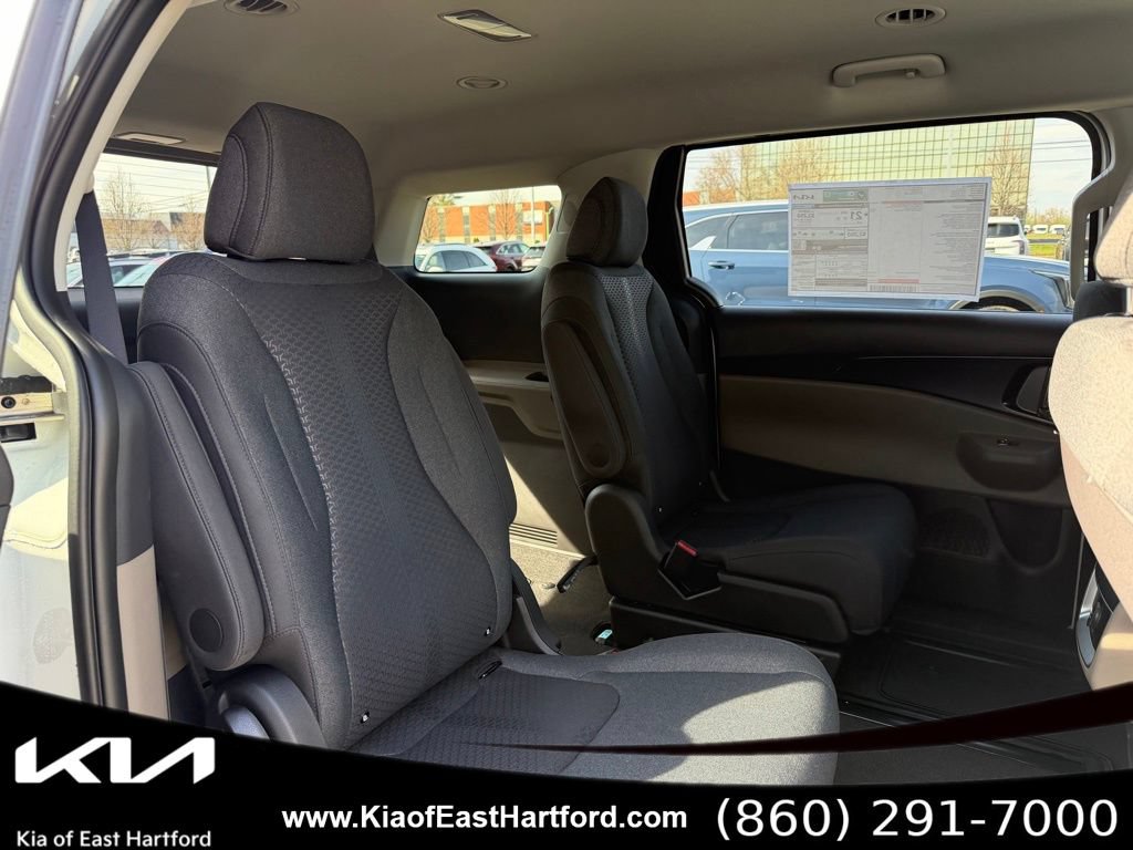 New 2026 Kia Carnival LX FWD image 14