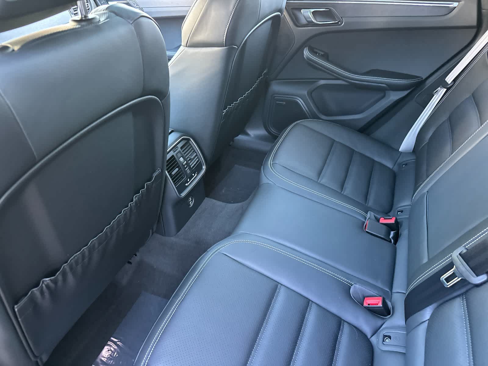 New 2026 Porsche Macan GTS AWD/4WD image 13