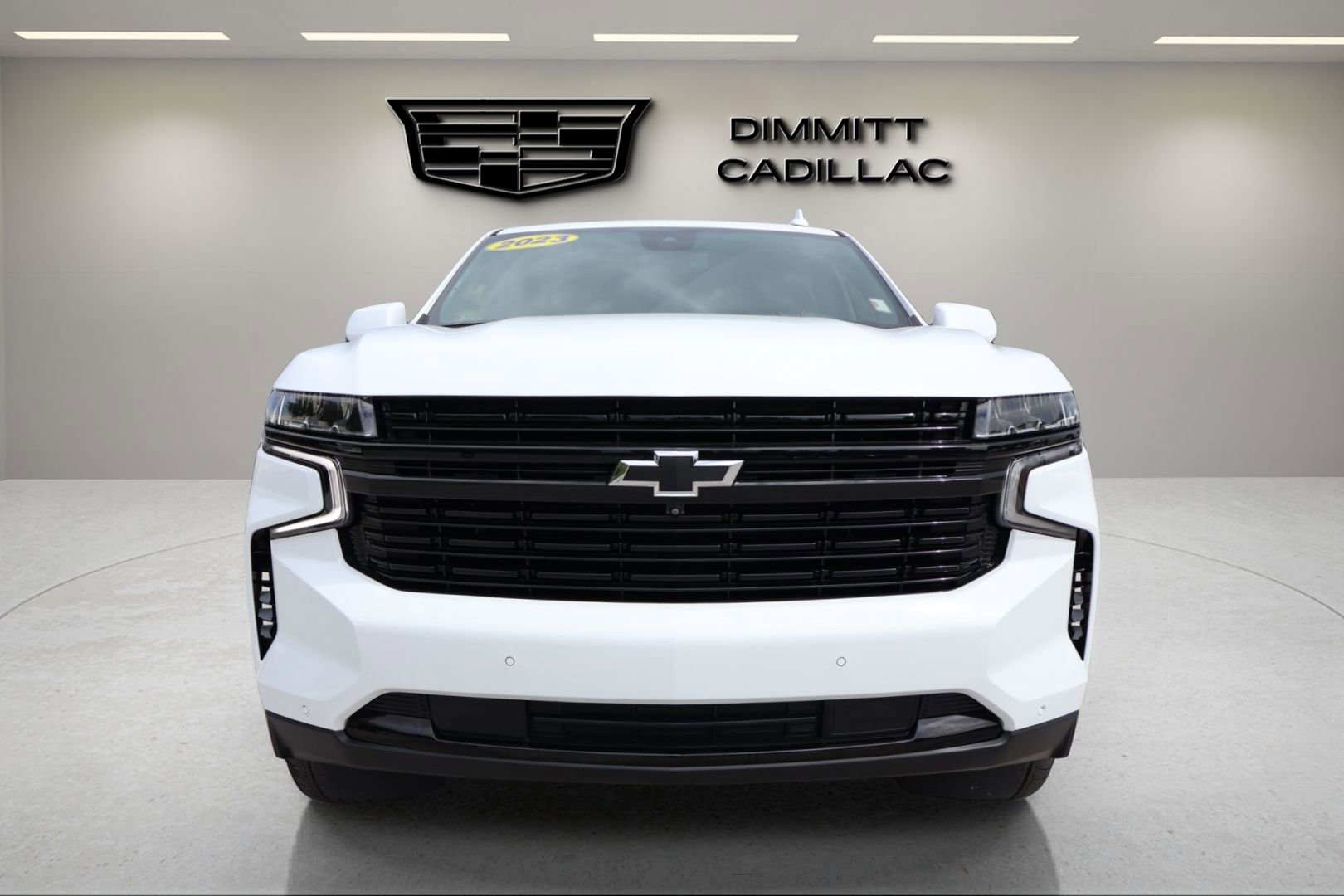 Used 2023 Chevrolet Suburban RST w/ Luxury Package RWD image 8