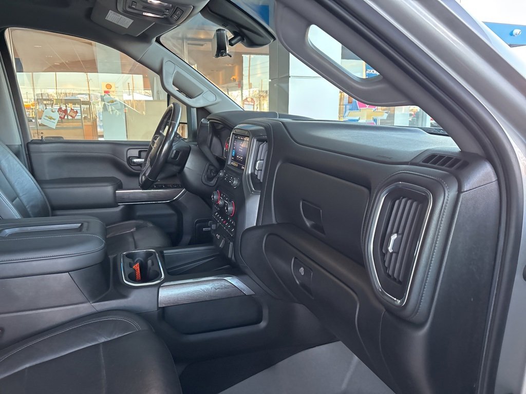 Used 2020 Chevrolet Silverado 2500 LTZ image 38