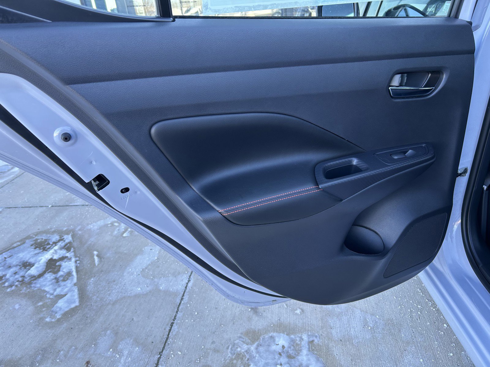 Used 2023 Nissan Versa SR w/ Trunk Package image 11